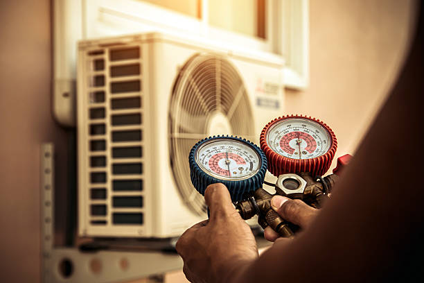 Professional Ac Installation technician working in Markle, IN